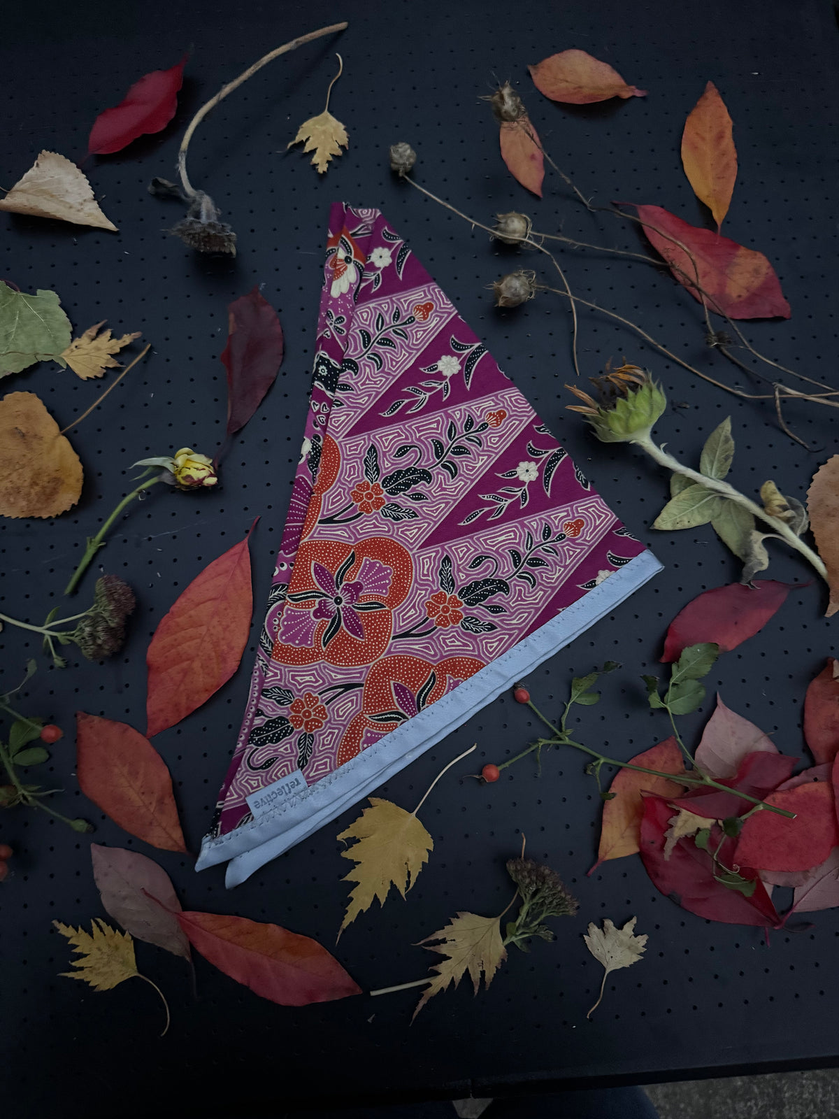 Fuchsia and orange L Reflective Bandana