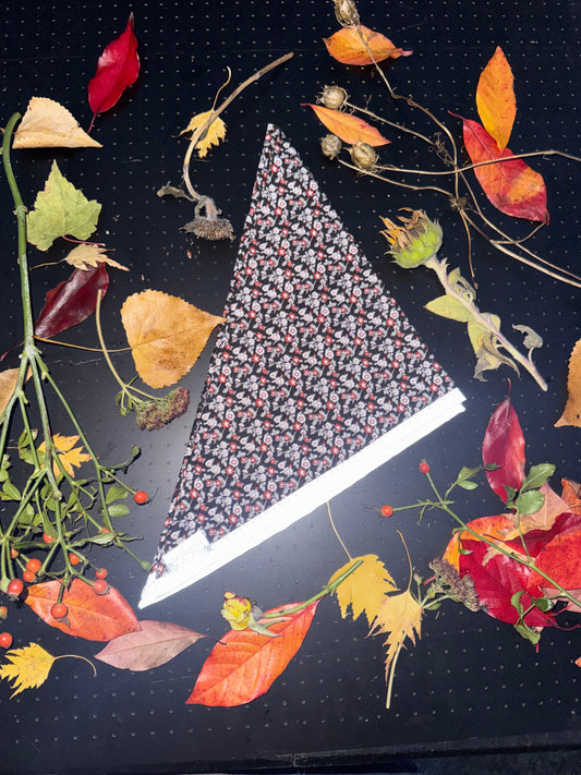 Black, white and red floral L Reflective Bandana