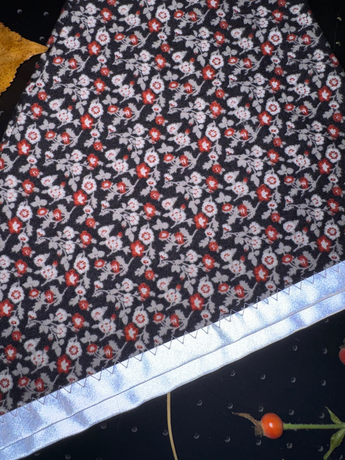 Black, white and red floral L Reflective Bandana