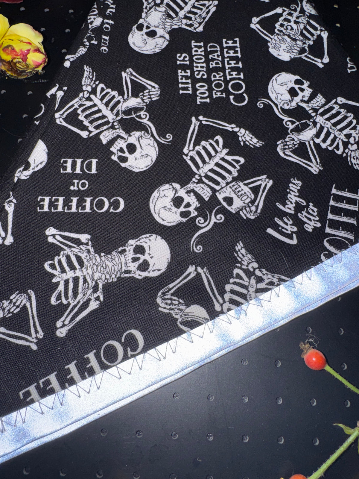 Coffee loving skeletons L Reflective Bandana